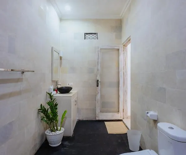 Villa Cathy, - Private 3 Bedroom Pool Villa! Seminyak