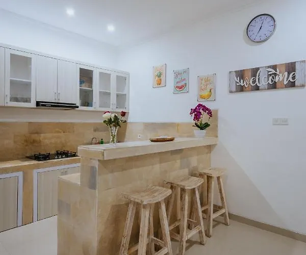 Cathy, - Private 3 Bedroom Pool Villa! Seminyak